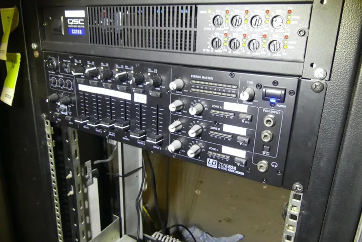 LD Systems 4-Zonen-Rackmixer Modell: Zone 624